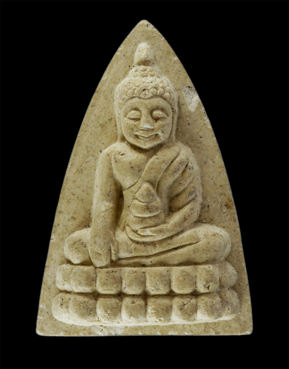 14Jul24 (123)p.jpg - พระพุทโธน้อย พิมพ์ใหญ่ ปี 2553 จัดสร้างโดยวัดอาวุธวิกสิตาราม ด้วยการนำมวลสารพระพุทโธน้อยยุคแรกแม่ชีบุญเรือน โตงบุญเติมที่จัดสร้างเมื่อปี 2494 และพระมง [..] | https://kamulet.in.th